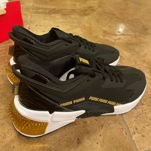 Puma Sneakers